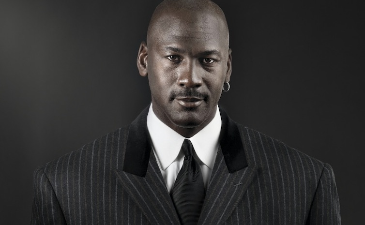Michael jordan schiaccia sales a 50 anni